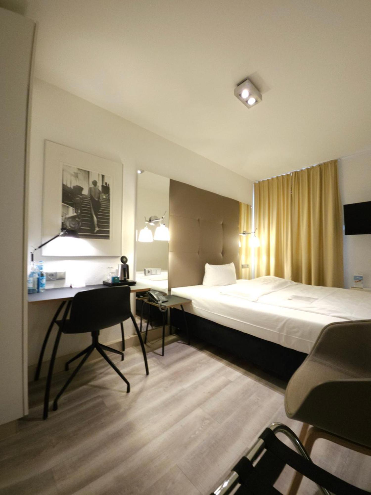 Hotel Amadeus Hannover Esterno foto