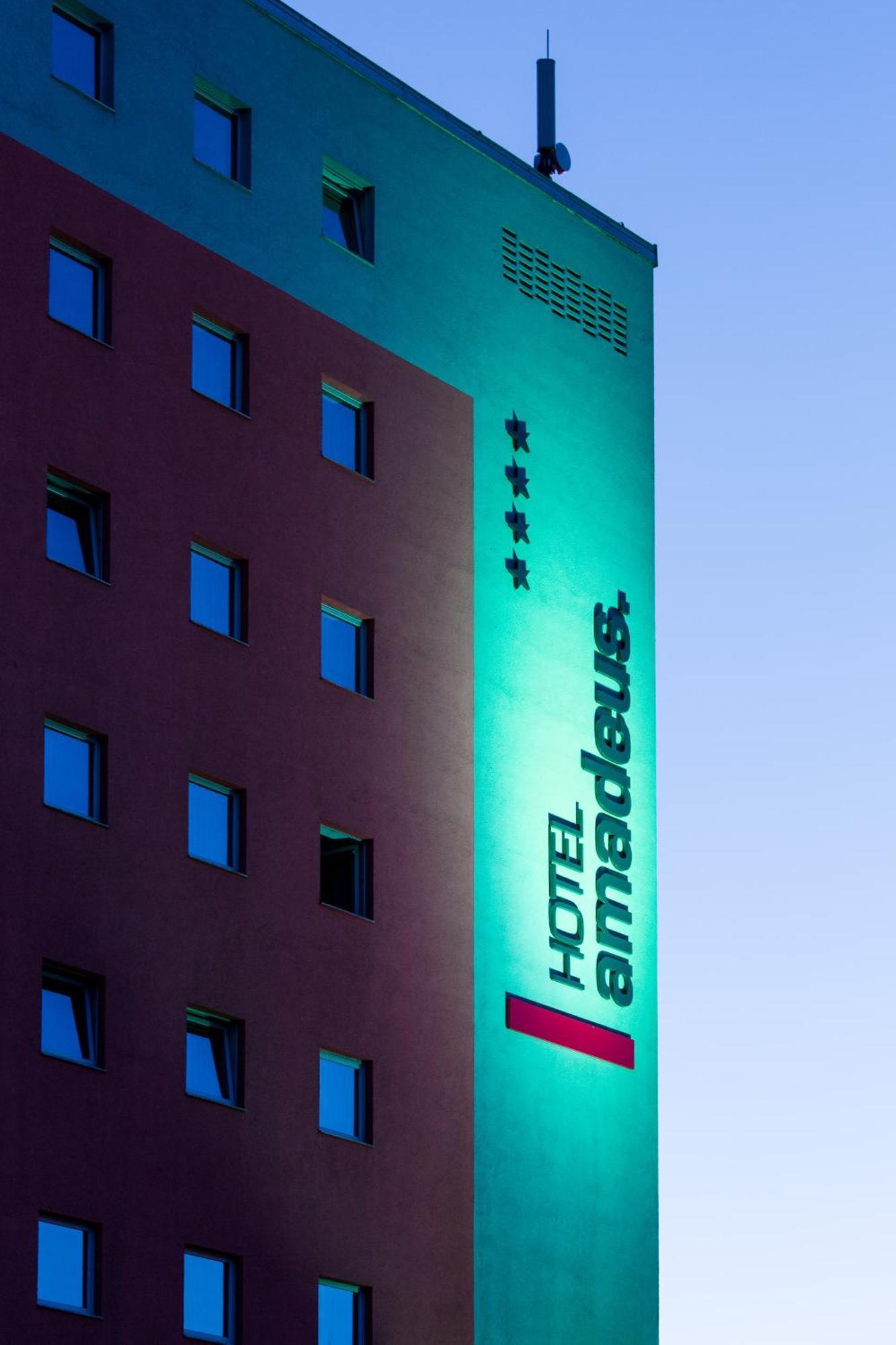 Hotel Amadeus Hannover Esterno foto